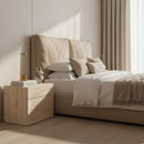 Luminária de mesa em LED.